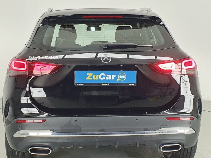 More views of Mercedes-Benz GLA