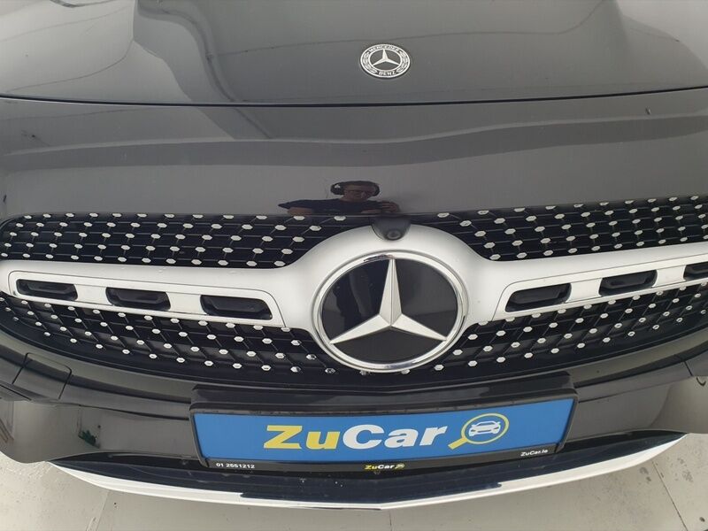 More views of Mercedes-Benz GLA