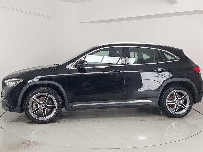 More views of Mercedes-Benz GLA