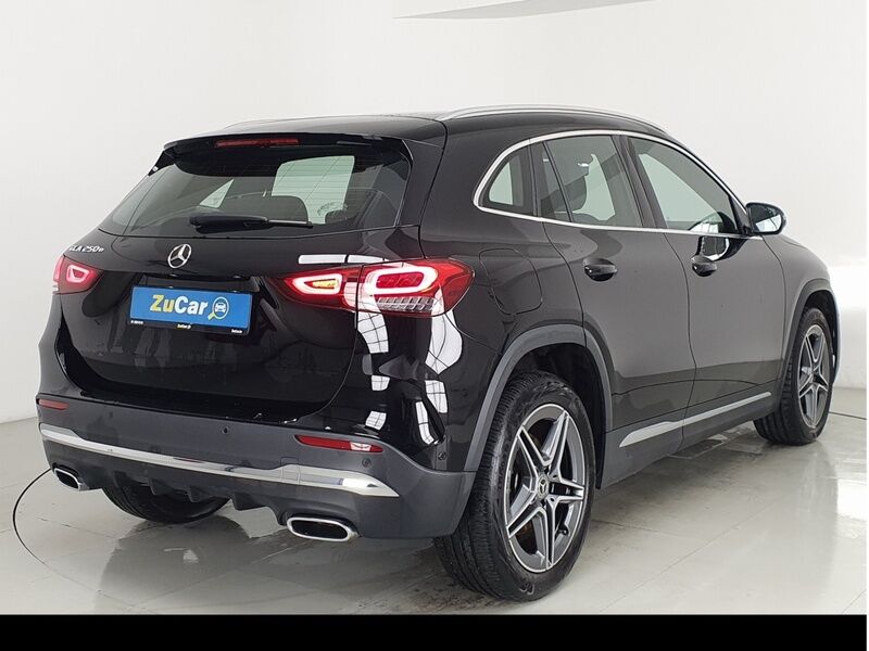 More views of Mercedes-Benz GLA