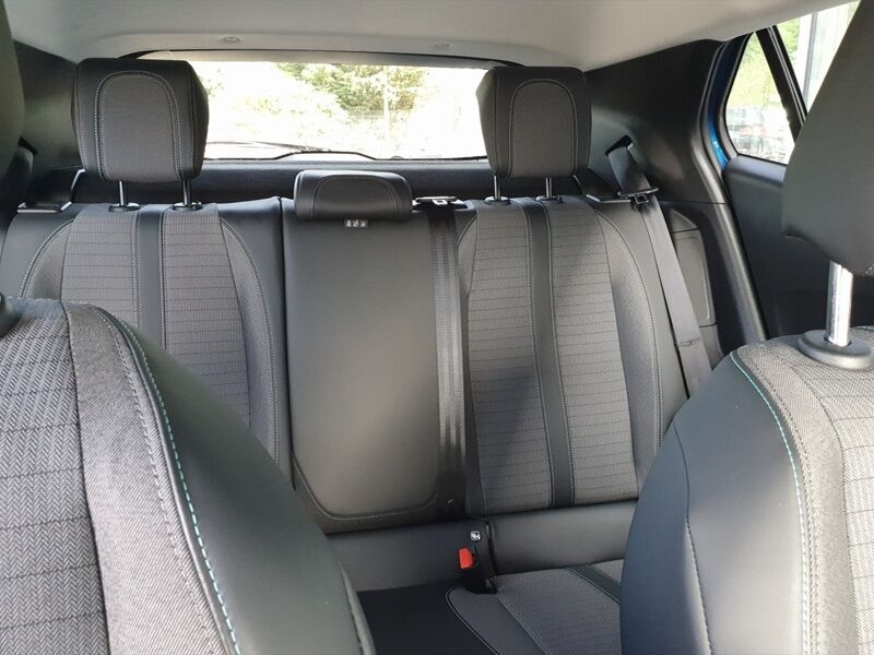 More views of Peugeot 2008