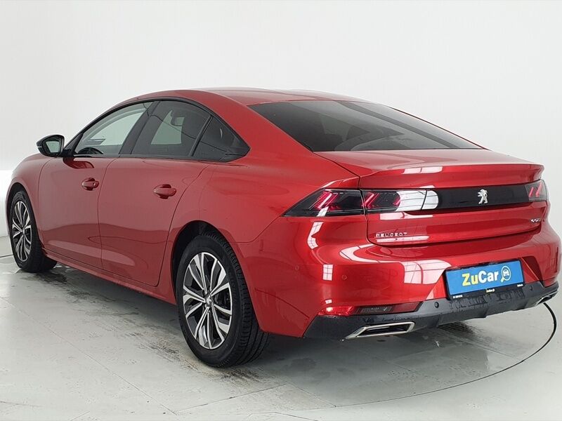 More views of Peugeot 508