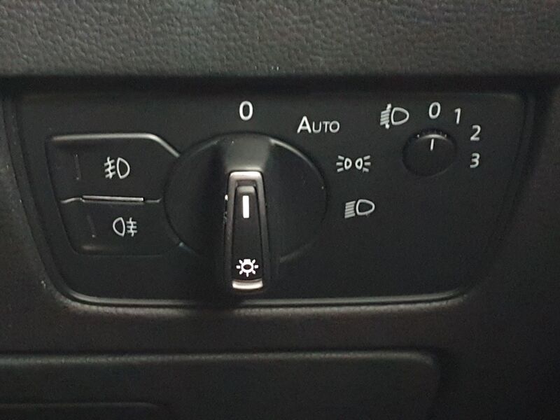 More views of Volkswagen Passat