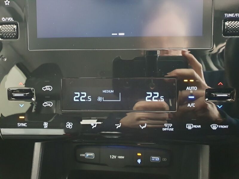 More views of Hyundai Tucson