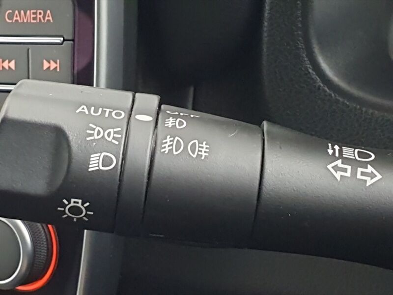 More views of Nissan Leaf