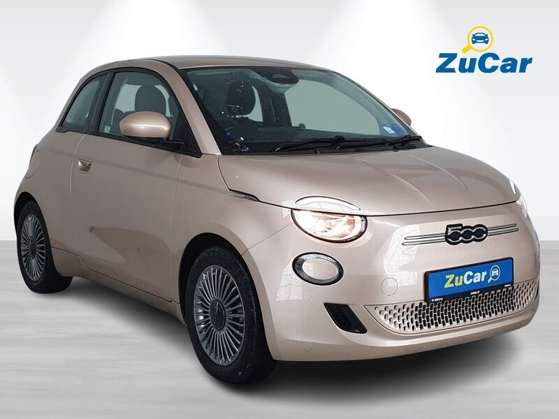 More views of Fiat 500e