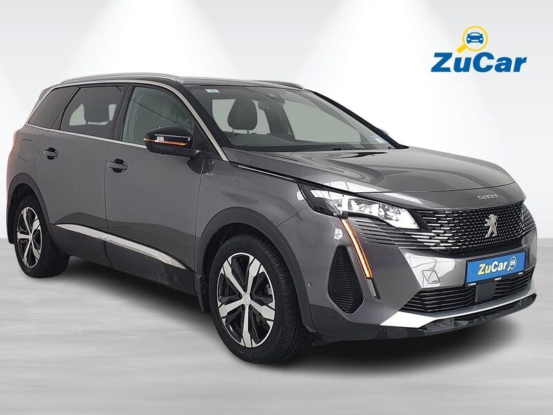 More views of Peugeot 5008