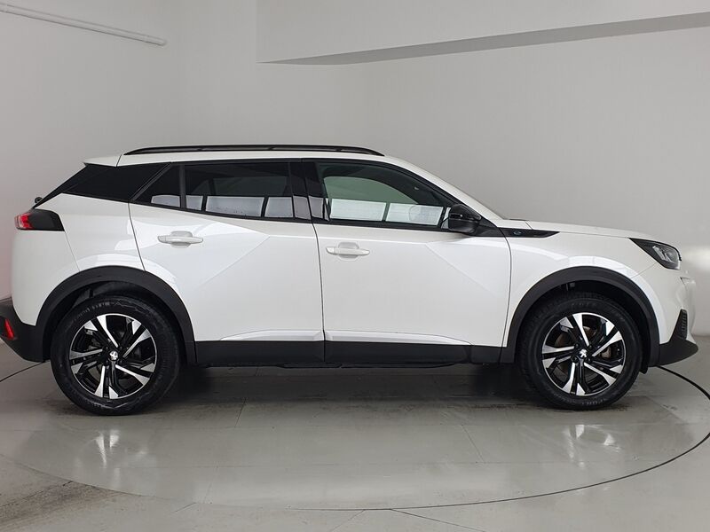 More views of Peugeot 2008