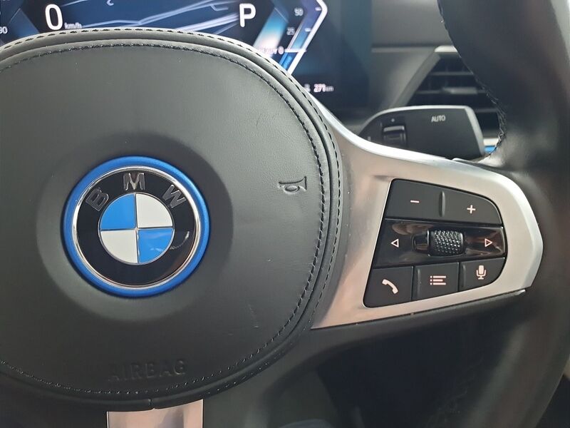 More views of BMW i4