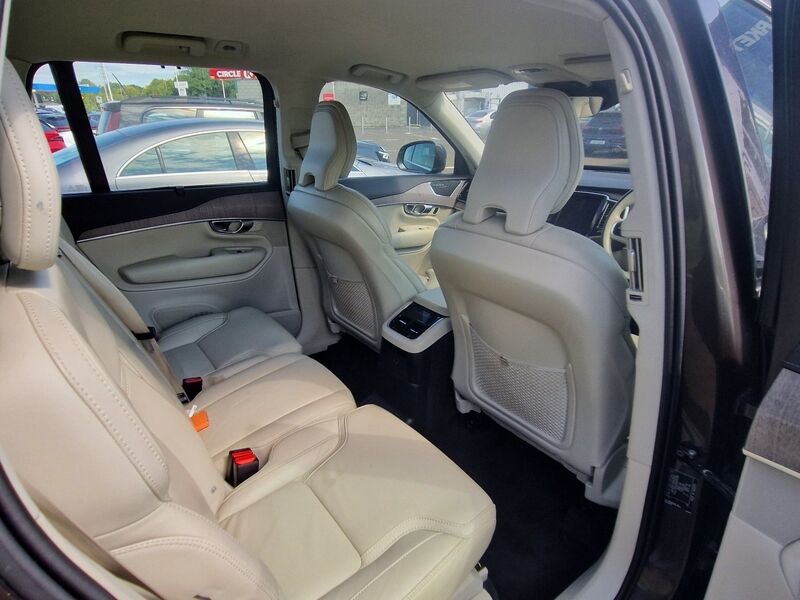 More views of Volvo XC90