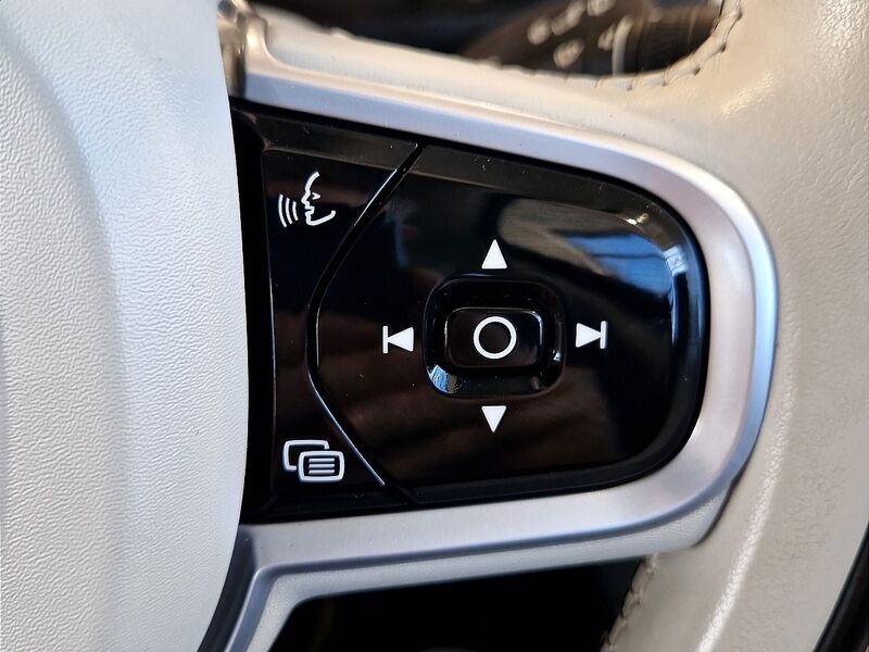 More views of Volvo XC90