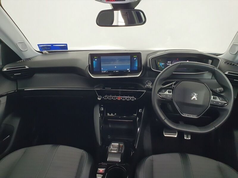 More views of Peugeot 2008