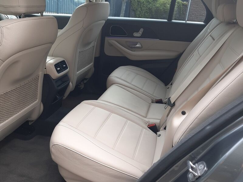 More views of Mercedes-Benz GLE