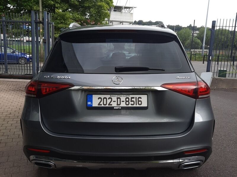 More views of Mercedes-Benz GLE