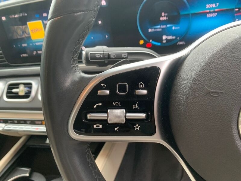 More views of Mercedes-Benz GLE