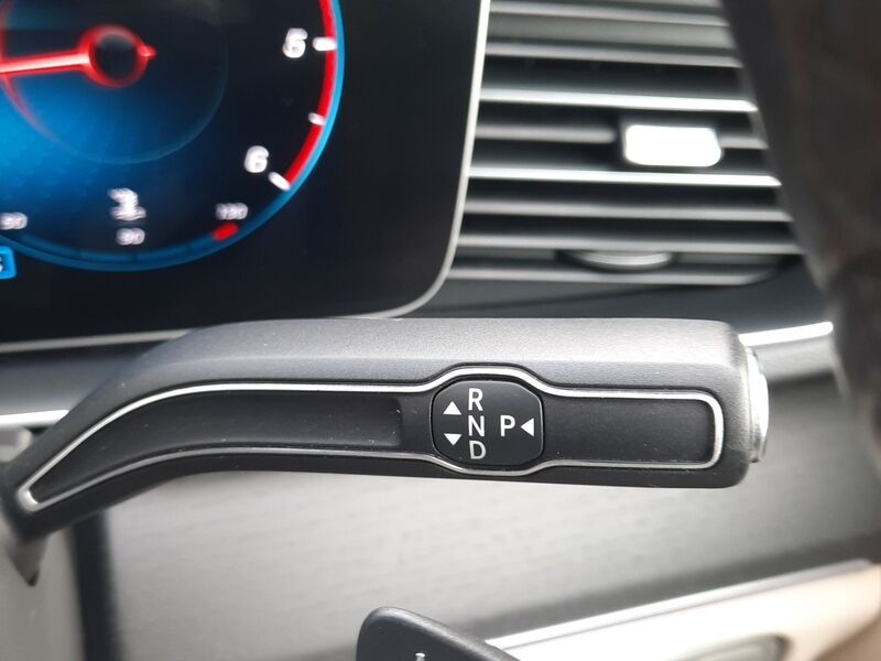 More views of Mercedes-Benz GLE