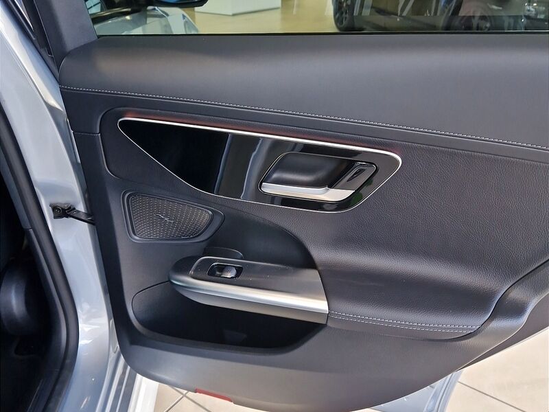 More views of Mercedes-Benz C-Class