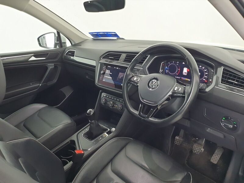 More views of Volkswagen Tiguan