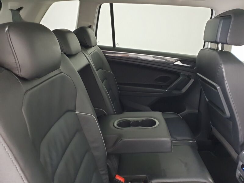 More views of Volkswagen Tiguan