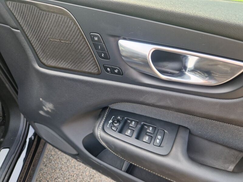 More views of Volvo XC60