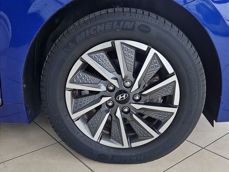 More views of Hyundai Ioniq