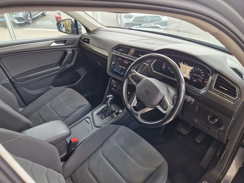 More views of Volkswagen Tiguan