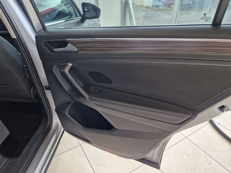 More views of Volkswagen Tiguan