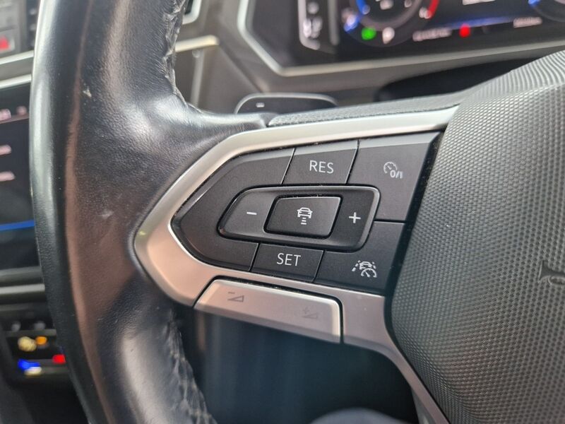 More views of Volkswagen Tiguan