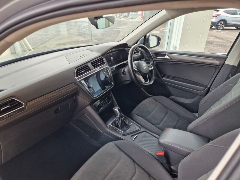 More views of Volkswagen Tiguan
