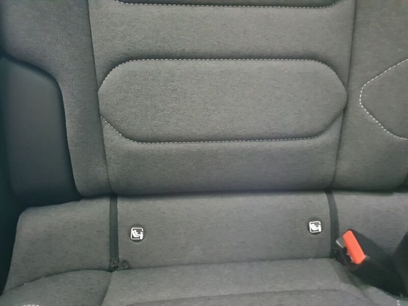 More views of Citroen E-C4