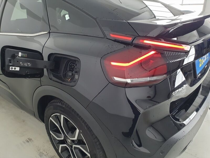 More views of Citroen E-C4