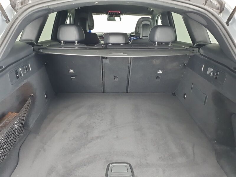 More views of Mercedes-Benz GLC