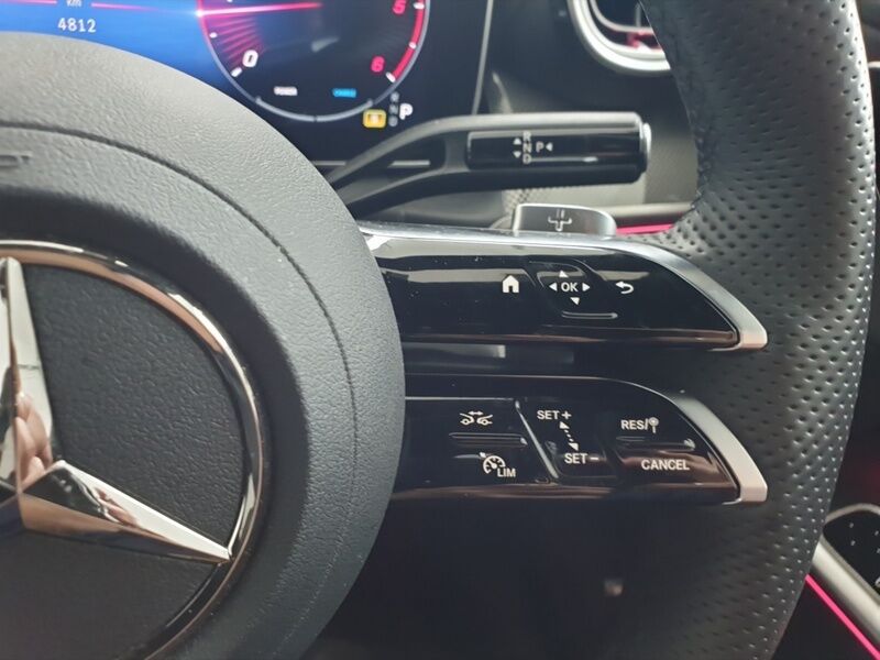 More views of Mercedes-Benz GLC