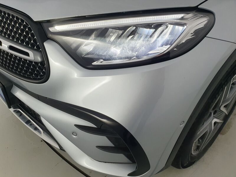 More views of Mercedes-Benz GLC