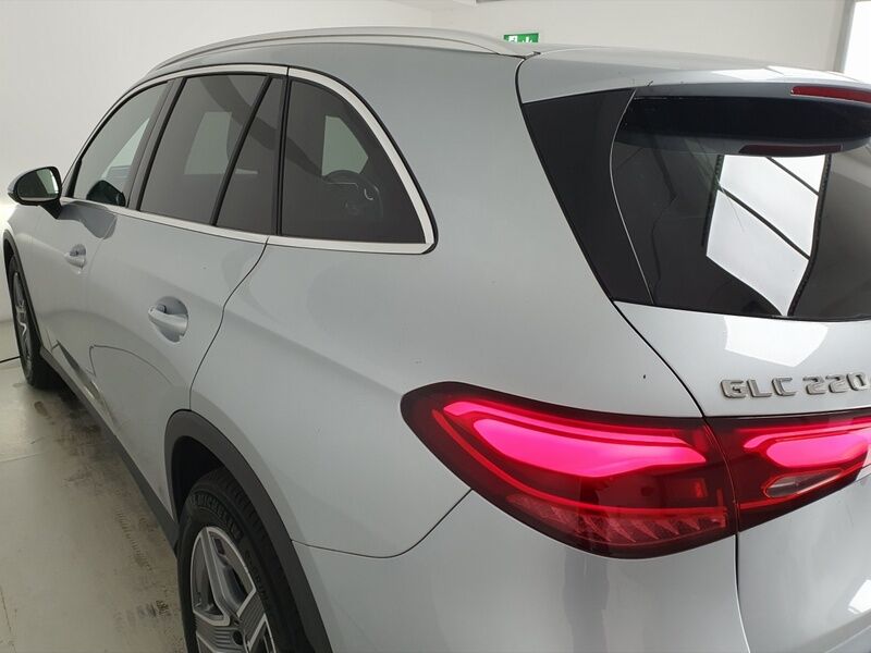More views of Mercedes-Benz GLC