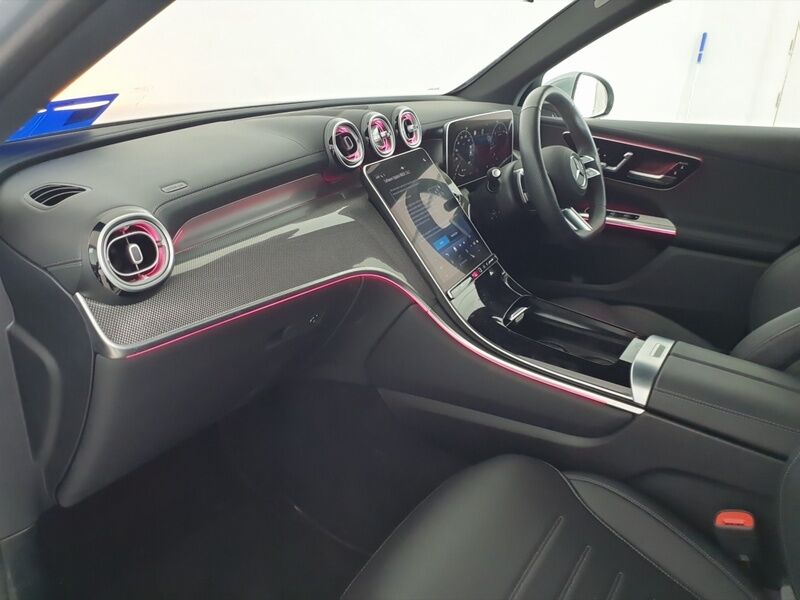 More views of Mercedes-Benz GLC