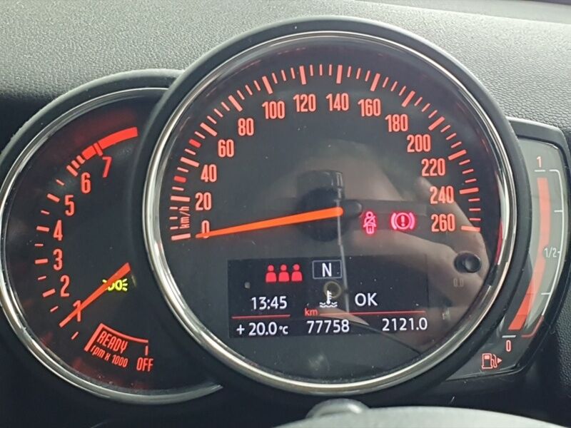 More views of MINI One