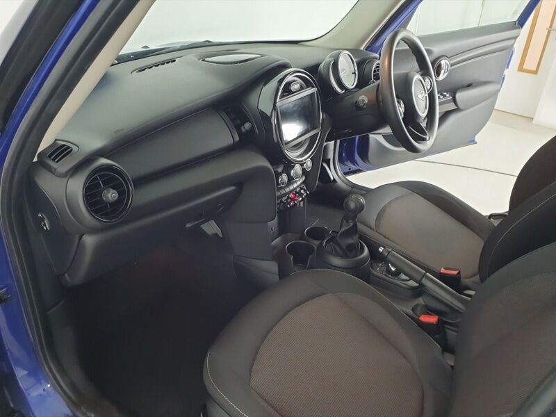 More views of MINI One
