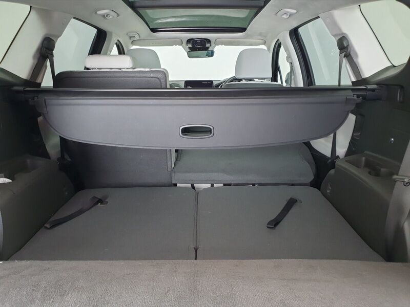 More views of Hyundai Santa Fe