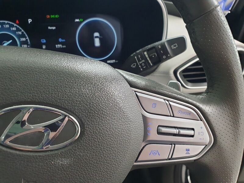 More views of Hyundai Santa Fe