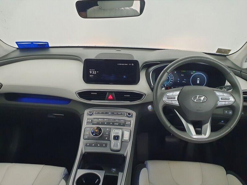 More views of Hyundai Santa Fe