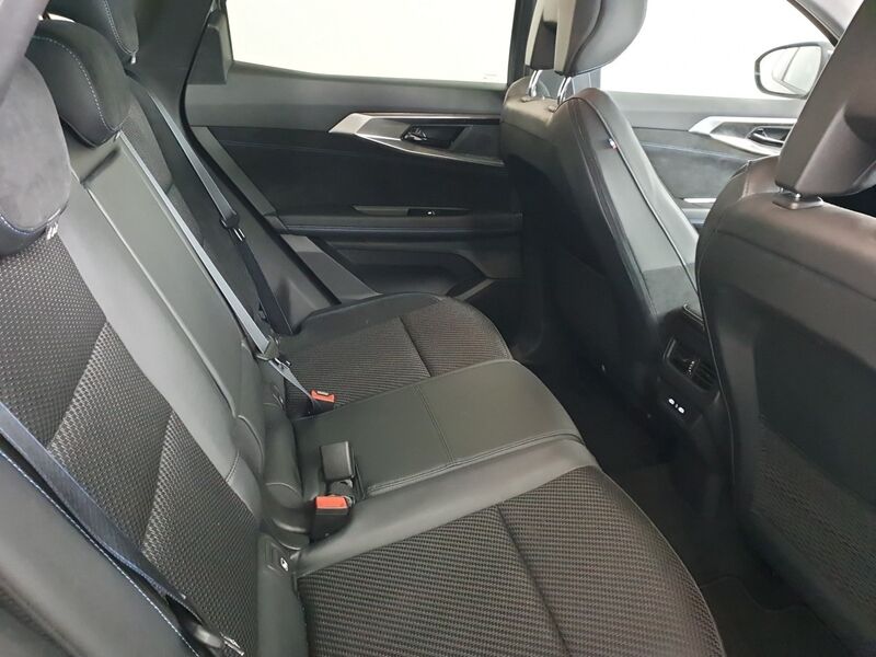More views of Renault Austral
