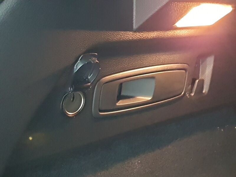 More views of Renault Austral