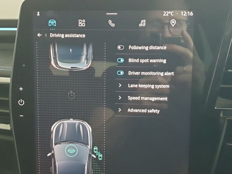 More views of Renault Austral