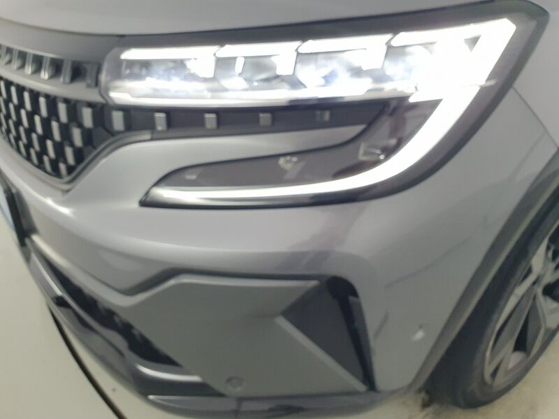 More views of Renault Austral