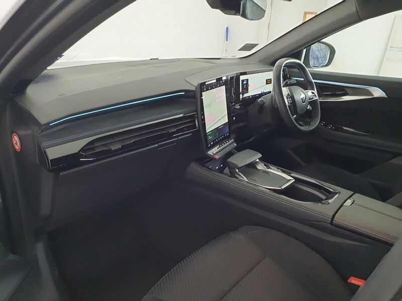 More views of Renault Austral