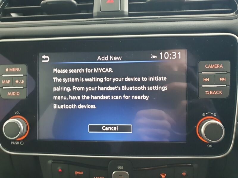 More views of Nissan Leaf