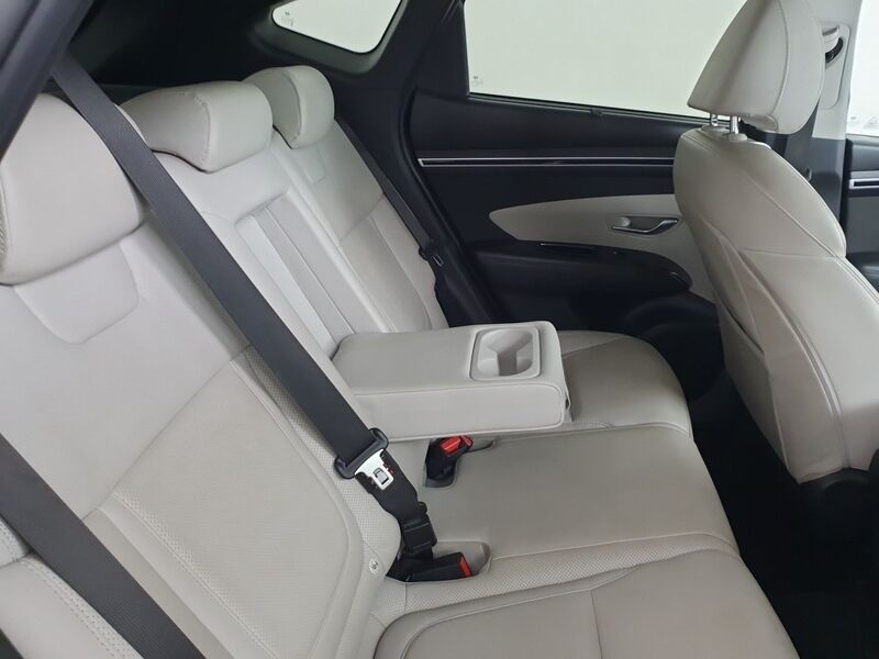 More views of Hyundai Tucson