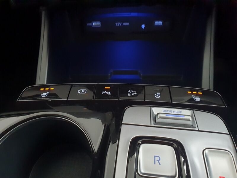 More views of Hyundai Tucson