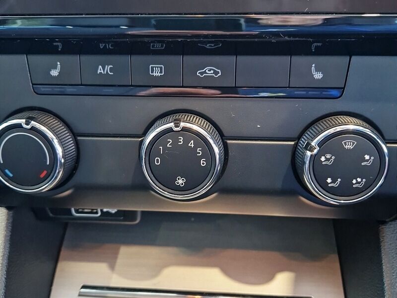 More views of Skoda Octavia